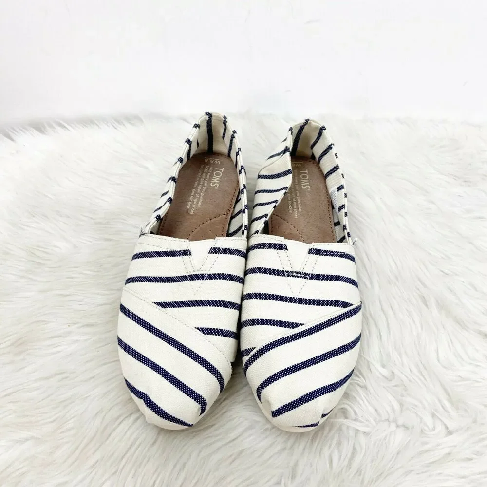 Spring Navy and White Striped Flats These could be considered Black and White! - Picture 5 of 9